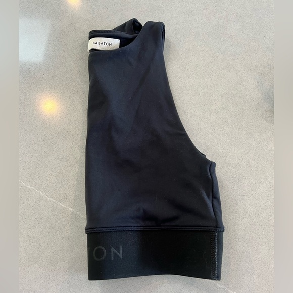 Aritzia Small black Babaton crop top - Picture 6 of 6